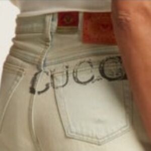 ❤️ Gucci stone bleac washed jeans
